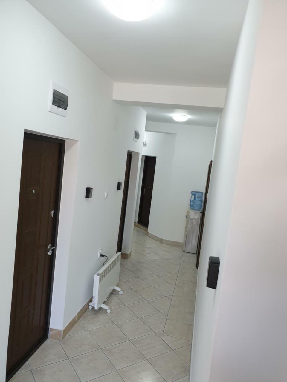Apartmani Diksi ซเรนยานิน ภายนอก รูปภาพ