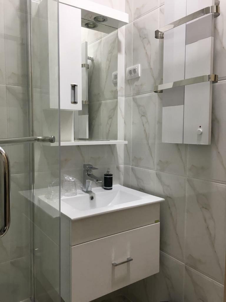 Apartmani Diksi ซเรนยานิน ภายนอก รูปภาพ